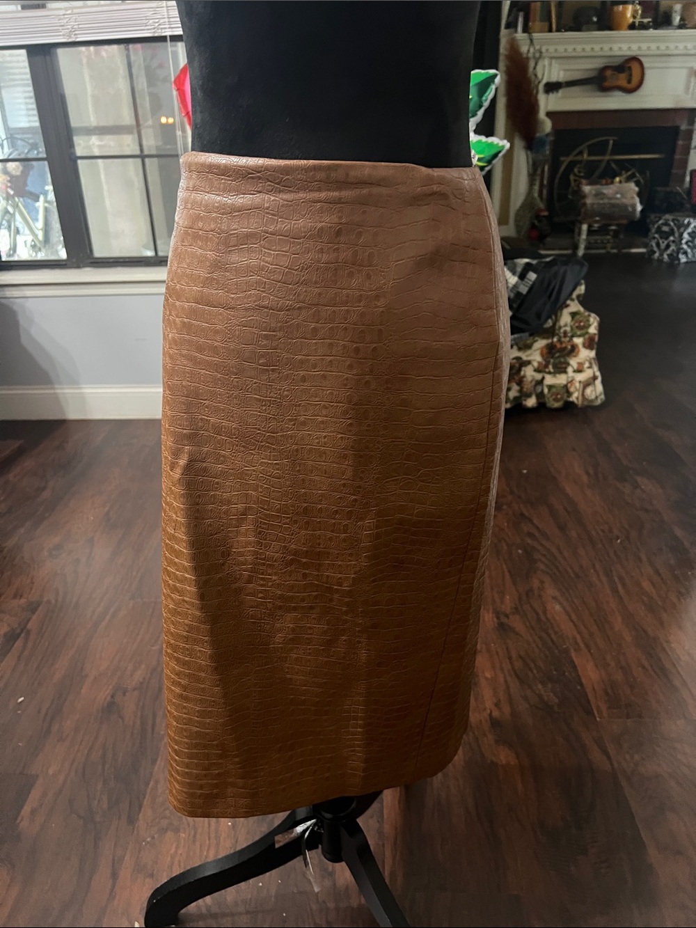 Anne Klein Brown Croc-Embossed Pencil Skirt